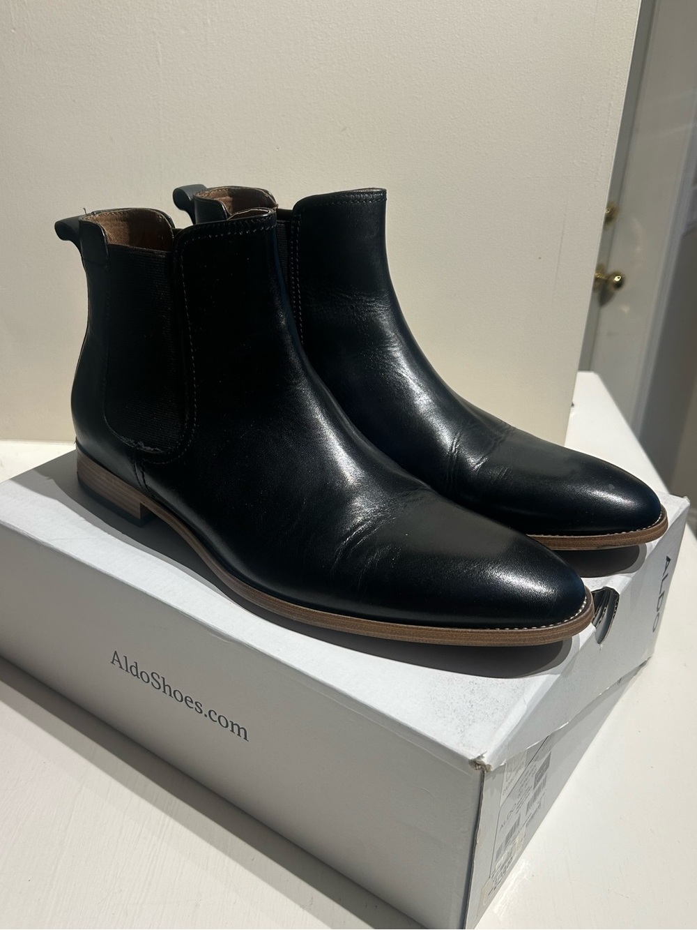 ALDO Black Leather Chelsea Boots for Men, Size 13
